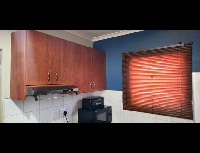 2 BEDROOM HOUSE FOR SALE IN PELIKAN PARK